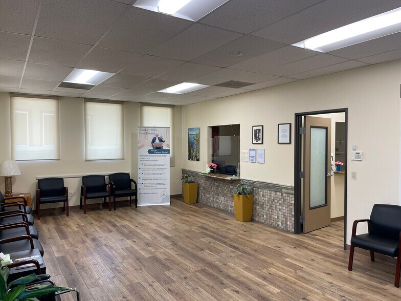 More Photos Of 1677 Lucerne St, Minden Medical For Sale