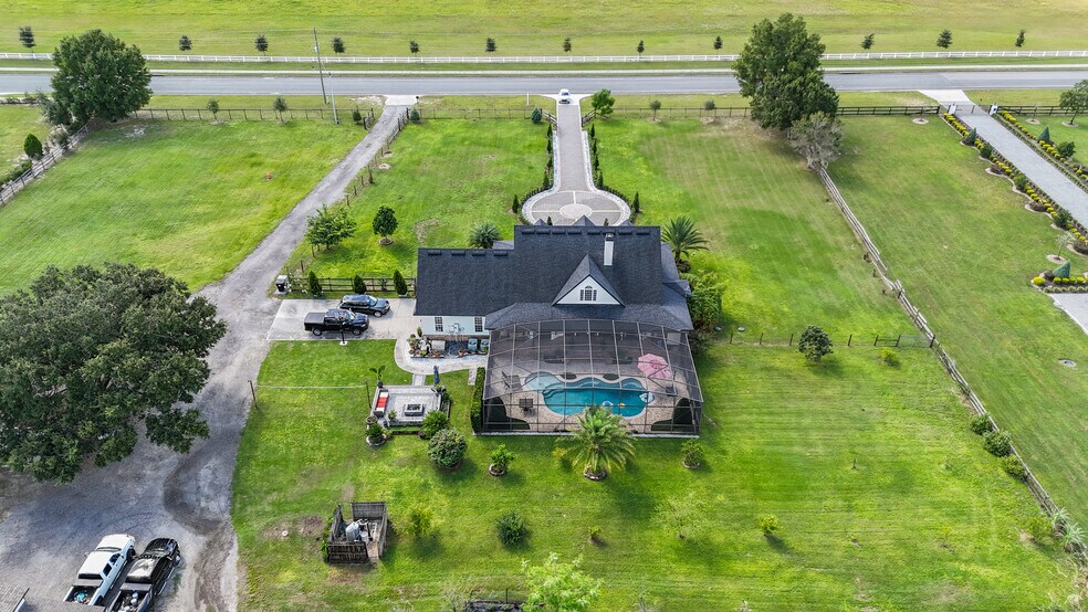 More Photos Of Plymouth/Sorrento- Appy Ln, Apopka Office For Sale