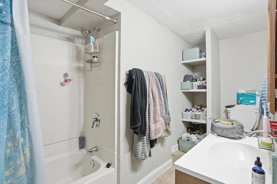 More Photos Of 303 Hooker St, Denver Apartments For Sale