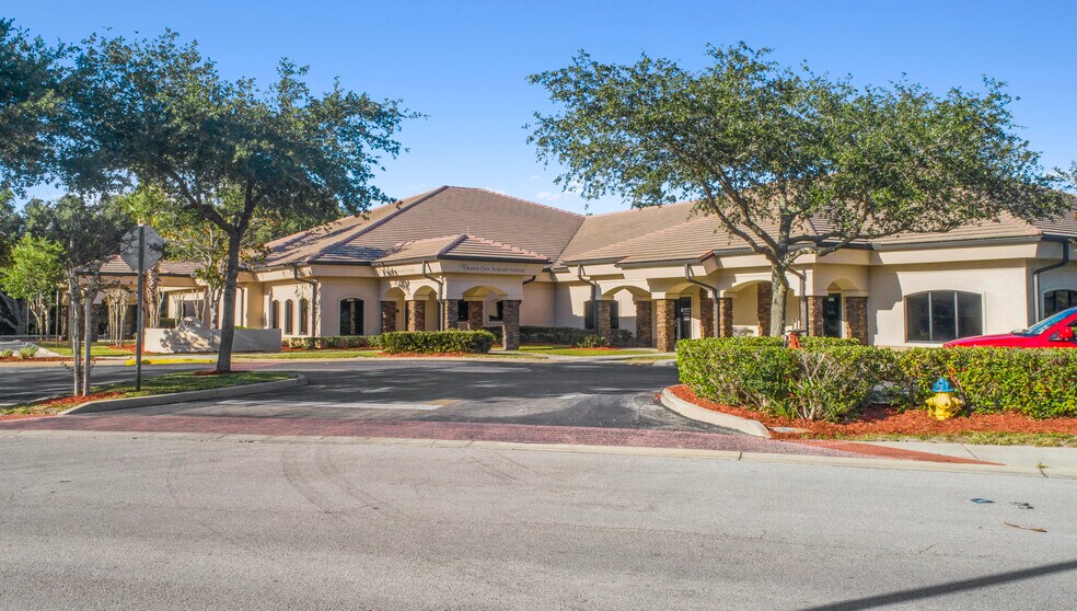 More Photos Of 975 Town Center Dr, Orange City Medical For Sale