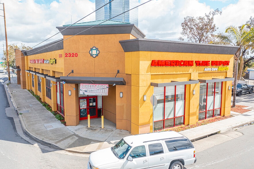 More Photos Of 2320 E Vineyard Ave, Oxnard Auto Repair For Sale