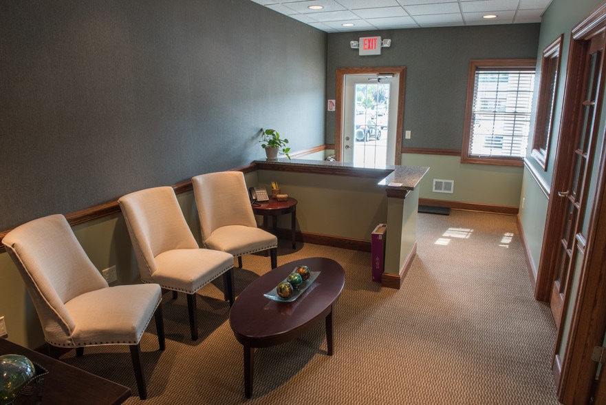 More Photos Of 103 Canal Landing Blvd, Rochester Medical For Lease