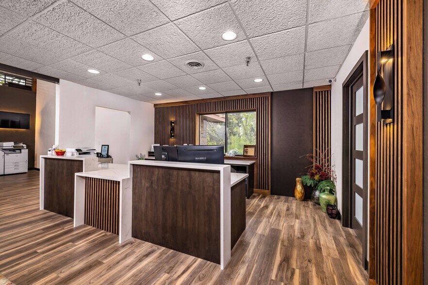 More Photos Of 3745 S Fremont Ave, Springfield Office Residential For Sale