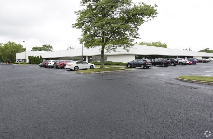 More Photos Of 3555 Veterans Memorial Hwy, Ronkonkoma Office For Lease