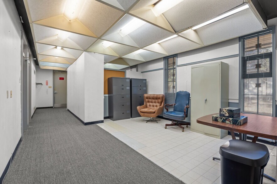 More Photos Of 401 N James St, Goldsboro Medical For Sale