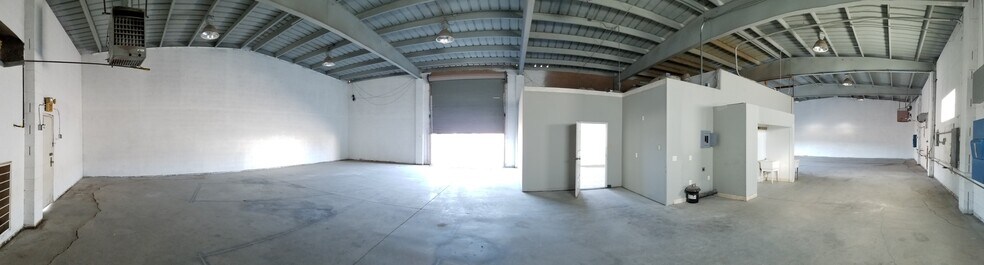 More Photos Of 800 Margaret St, Pahrump Manufacturing For Lease
