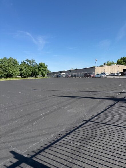 More Photos Of 1441 Richards Blvd, Sacramento Service For Lease