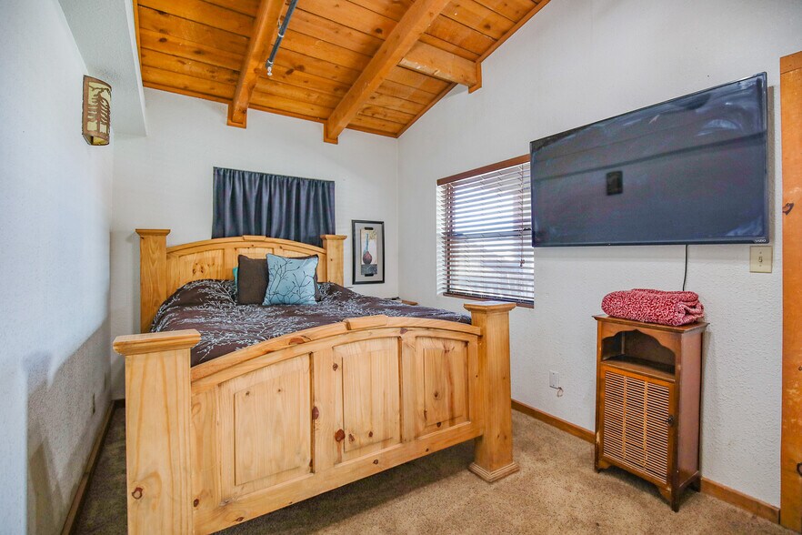 More Photos Of 105 James Canyon Highway, Cloudcroft Restaurant For Sale