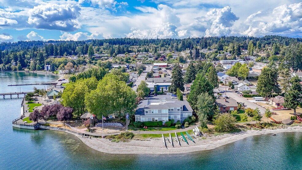 More Photos Of 3212 Byron St, Silverdale Office For Sale