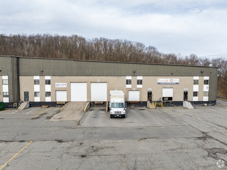 More Photos Of 161 Ferry Rd, Haverhill Warehouse For Lease