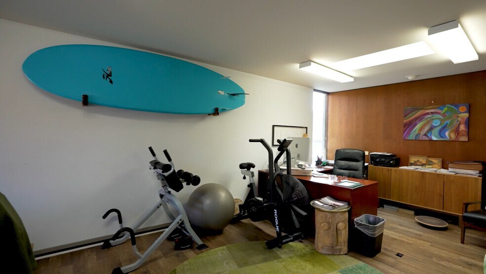 More Photos Of 801 Glenneyre St, Laguna Beach Office For Sale