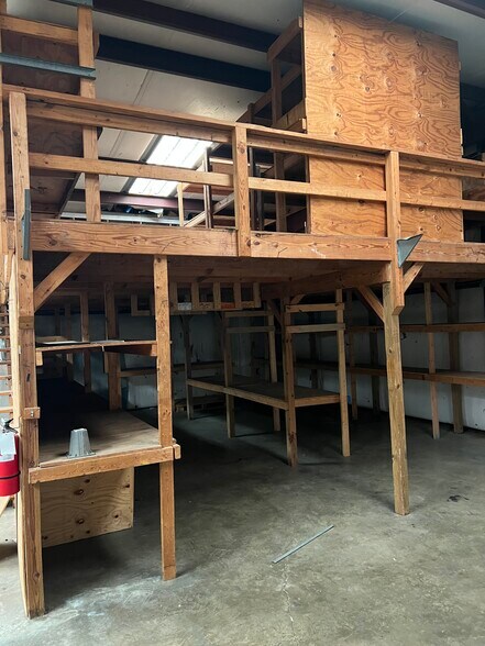 More Photos Of 1009 E Georgia Ave, Ruston Office For Lease