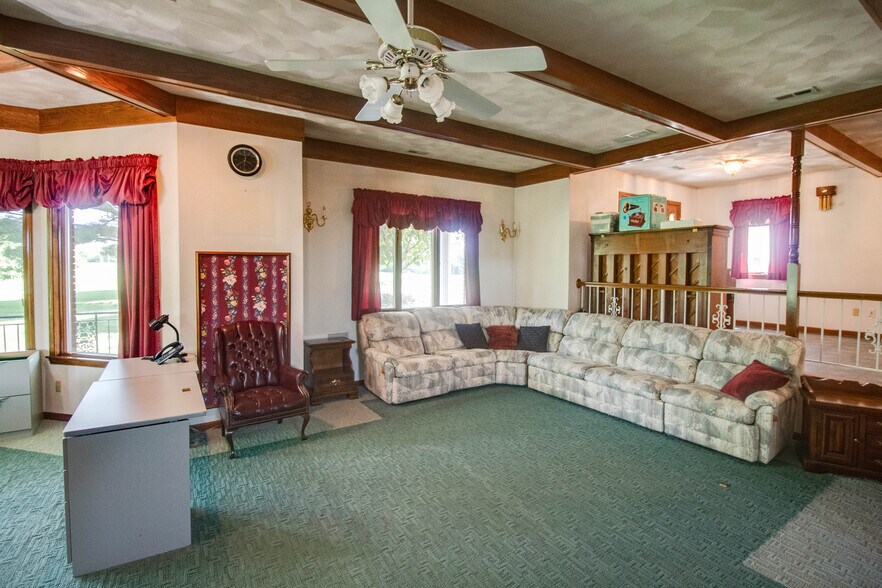 More Photos Of 27161 State Highway 3, Godfrey General Retail For Lease