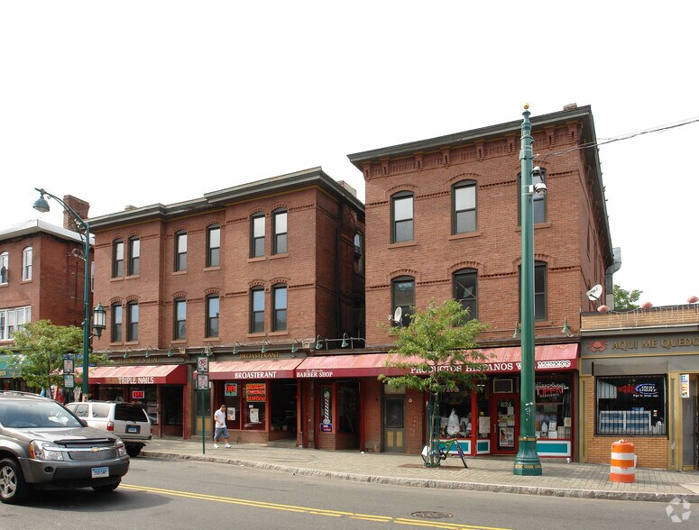 622 Park St, Hartford, CT 06106 Storefront Retail Residential For