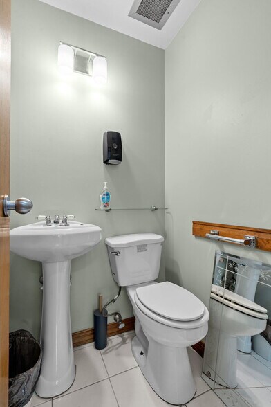 More Photos Of 2400 Wales Ave NW, Massillon Office For Lease