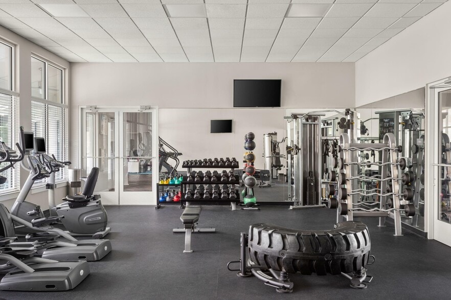 More Photos Of 14400 Palladium Dr, Midlothian Apartments For Sale