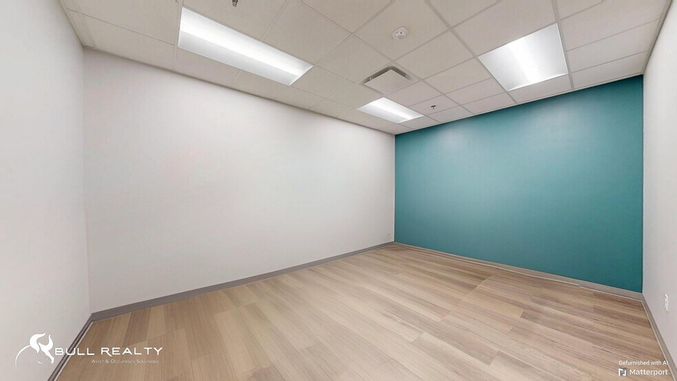 More Photos Of 34 Upper Riverdale Rd, Riverdale Medical For Lease