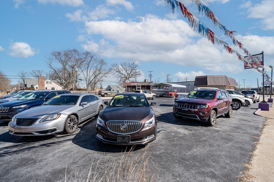 Primary Photo Of 820 W Old Ridge Rd, Hobart Auto Dealership For Sale