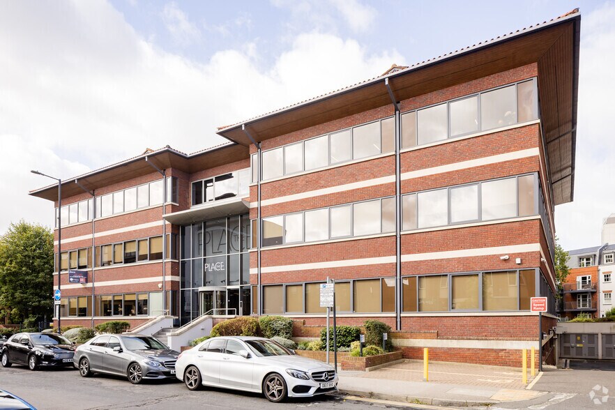 More Photos Of Bridge Ave, Maidenhead Coworking Space