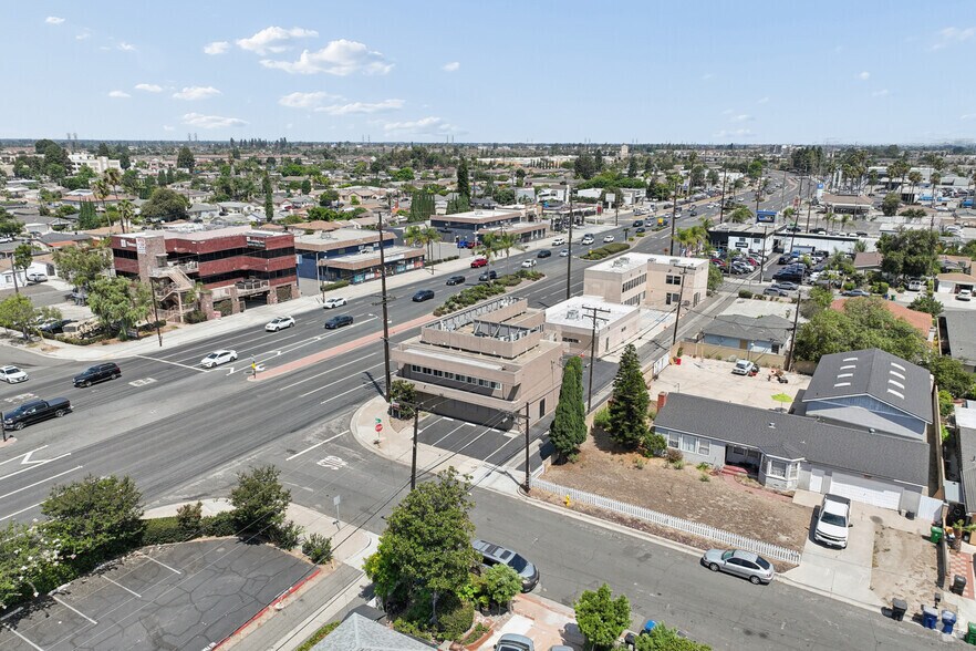More Photos Of 13822 Beach Blvd, Westminster Office For Sale