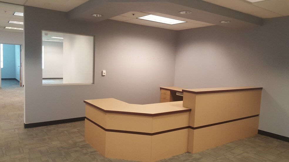 More Photos Of 8680 Greenback Ln, Orangevale Office For Lease