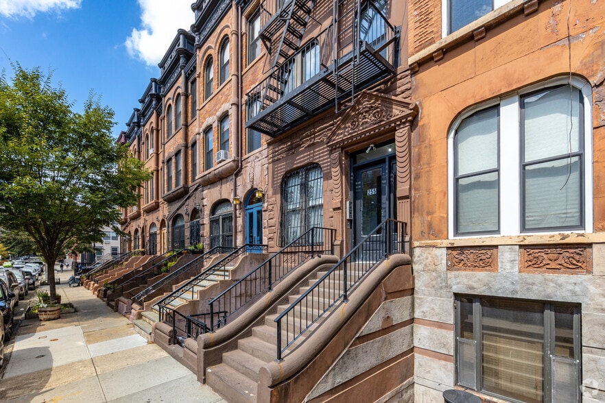 More Photos Of 255 W 136th St, New York Apartments For Sale