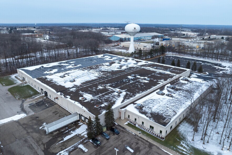 More Photos Of 8037 Bavaria Rd, Twinsburg Warehouse For Lease