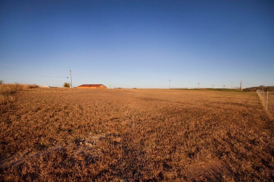 More Photos Of 2001 Spring Valley Rd, Junction City Land For Sale