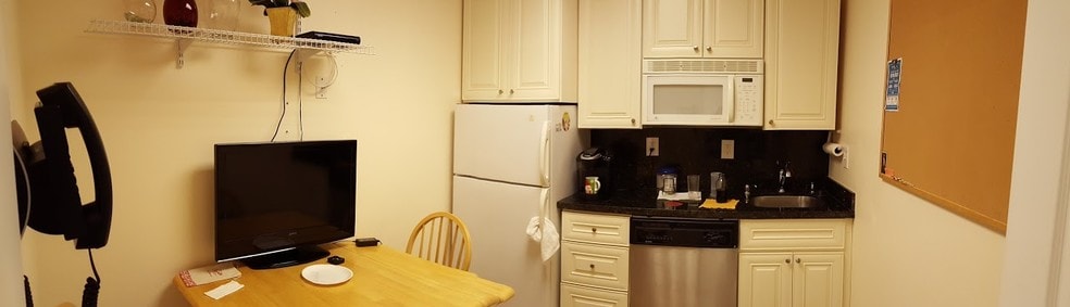 More Photos Of 1011-1039 NW 31st Ave, Pompano Beach Manufacturing For Lease