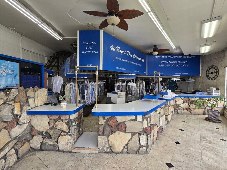 More Photos Of 2600 W Beverly Blvd, Montebello Freestanding For Lease