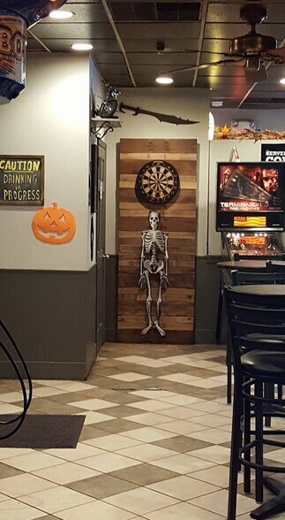 More Photos Of 42 Market St, Bangor Storefront For Lease