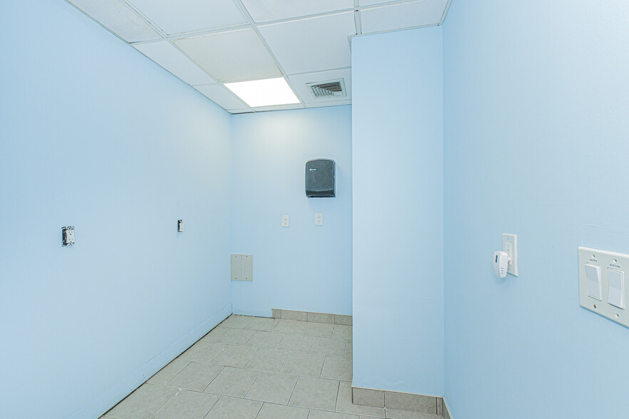 More Photos Of 2131 Richmond Rd, Staten Island Medical For Lease