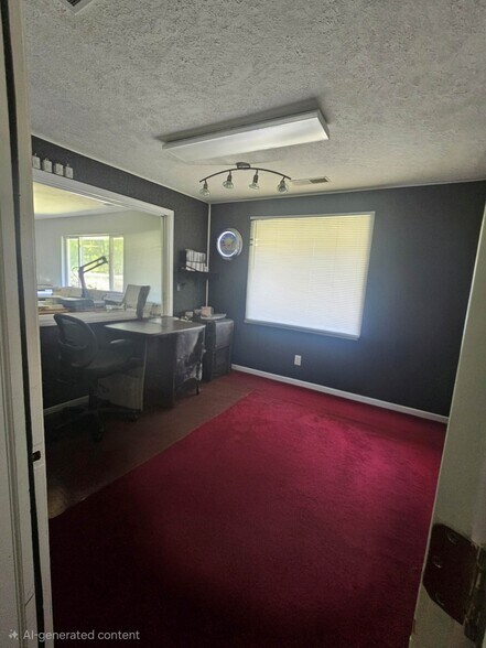More Photos Of 2723 N Walnut St, Bloomington Office For Sale