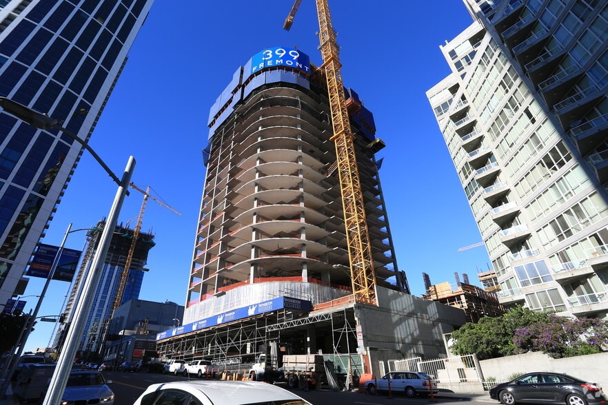 More Photos Of 399 Fremont St, San Francisco Apartments For Lease