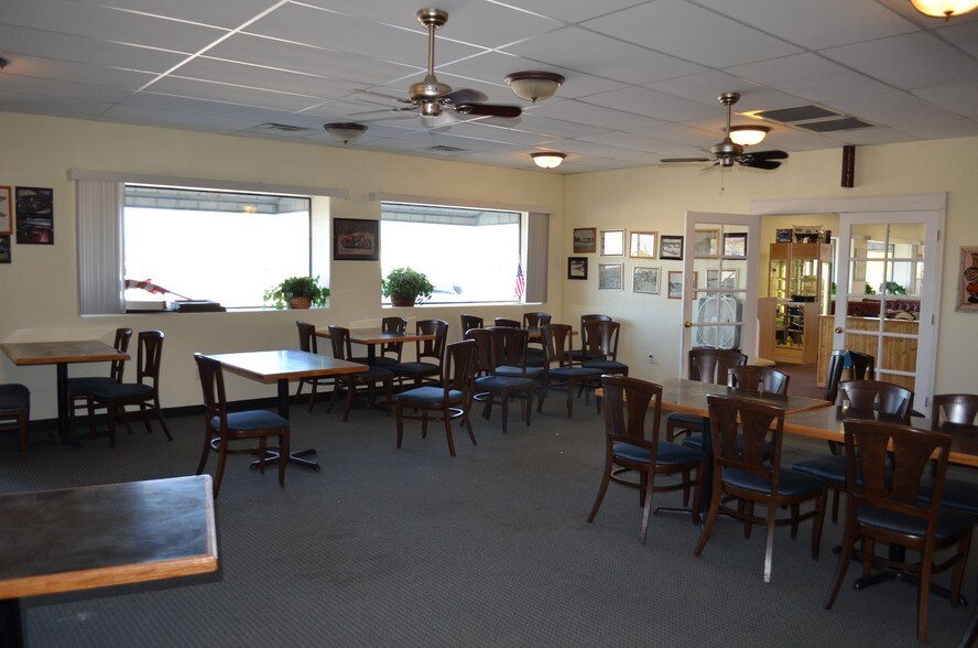 More Photos Of 904 W Main St, Quartzsite Hotel For Sale