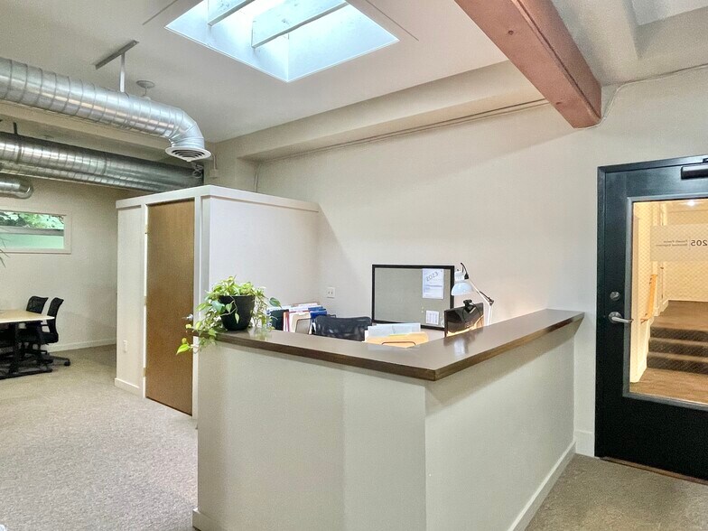 More Photos Of 1735 Westlake Ave N, Seattle Loft Creative Space For Lease