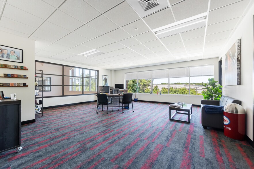 More Photos Of 160 New Britain Blvd, Chalfont Office For Sale