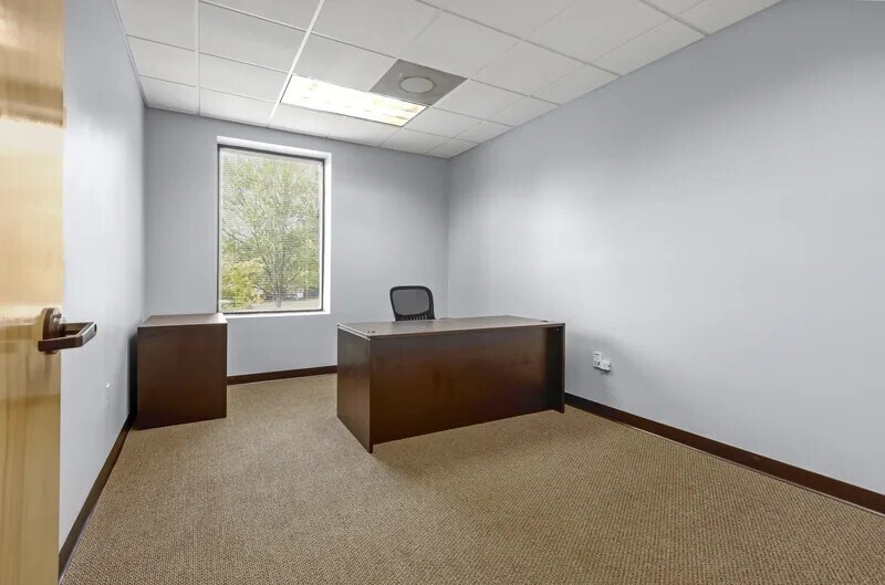 More Photos Of 760 Old Roswell Rd, Roswell Coworking Space