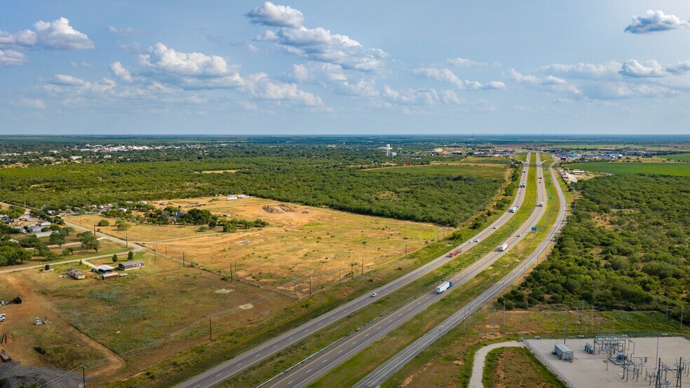 More Photos Of 175 County Road 1151, Pearsall Land For Sale