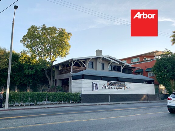 More Photos Of 5750 Melrose Ave, Los Angeles Restaurant For Sale