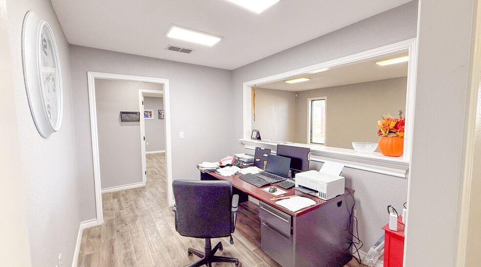 More Photos Of 509 Madrid Rd, Odessa Industrial For Sale
