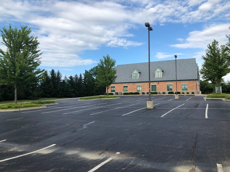 More Photos Of 1531 Grove Ave, Barrington Office For Sale