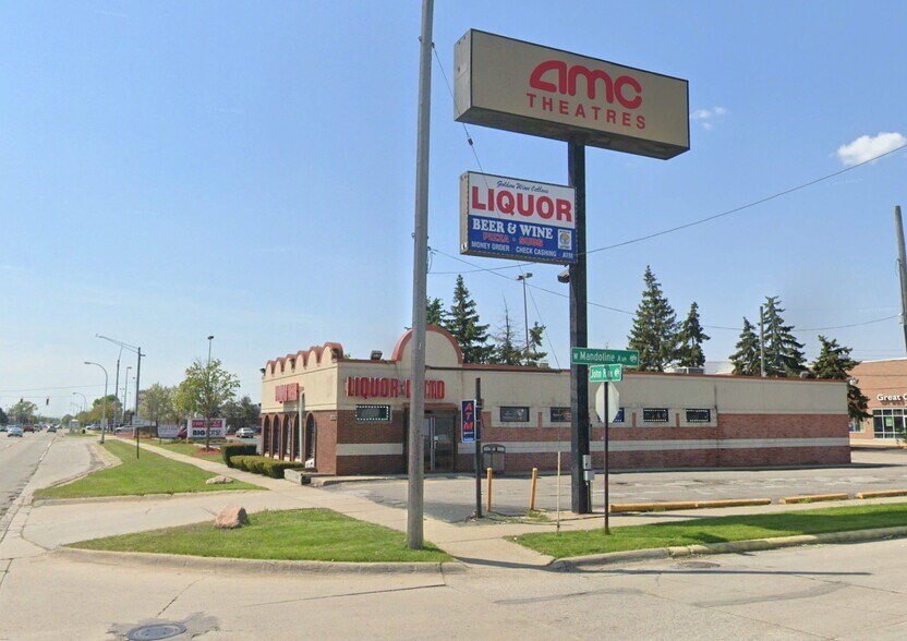 More Photos Of 32451 John R Rd, Madison Heights Freestanding For Lease