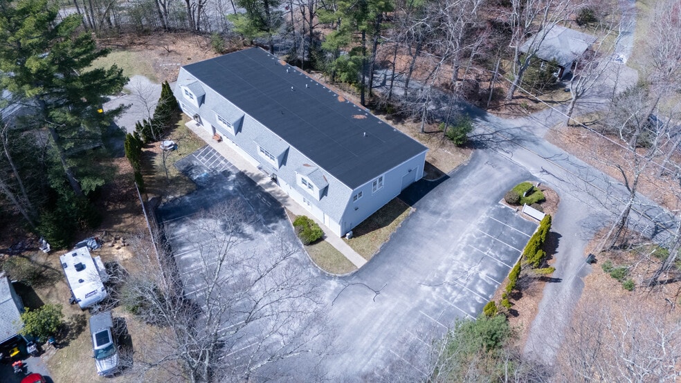 More Photos Of 3 Bent St, Franklin Office For Sale