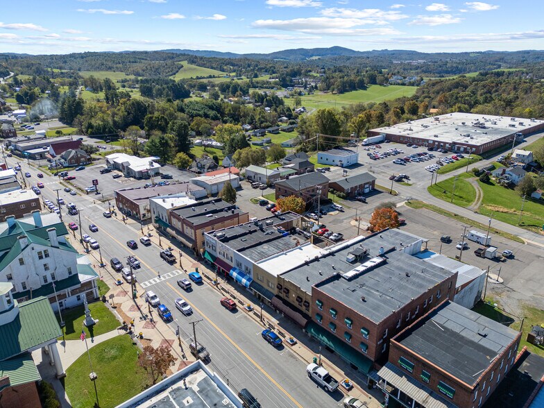 More Photos Of 522 N Main St, Hillsville Office Residential For Sale