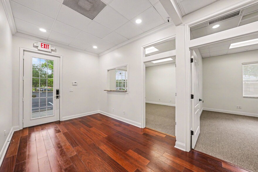 More Photos Of 2505 Seven Springs Blvd, New Port Richey Loft Creative Space For Lease