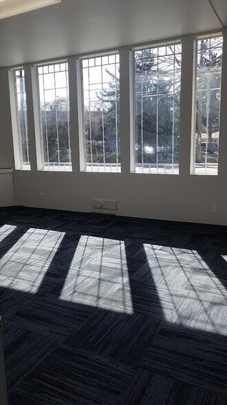 More Photos Of 1674 W Hill Rd, Boise Loft Creative Space For Lease