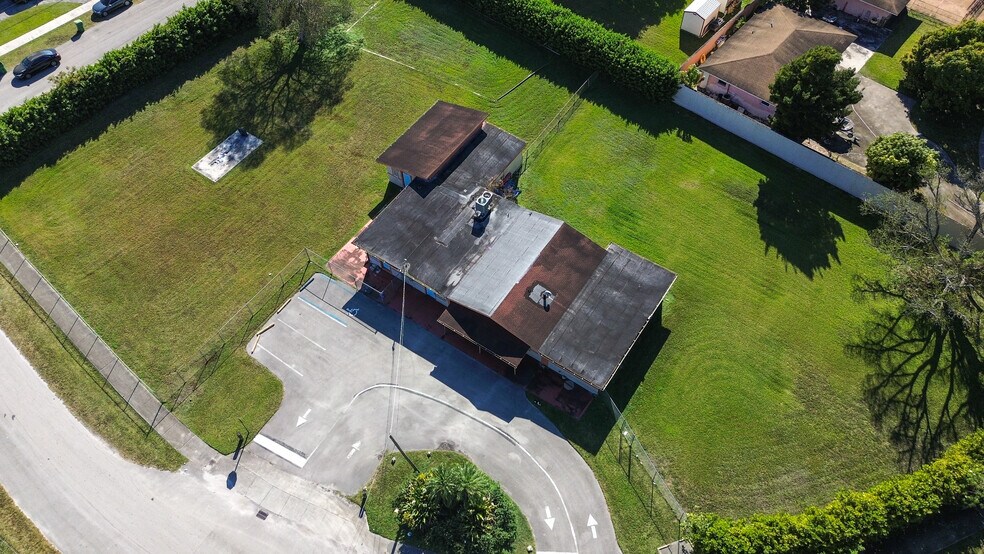 More Photos Of 10450 NW 19th Ave, Miami Schools For Sale