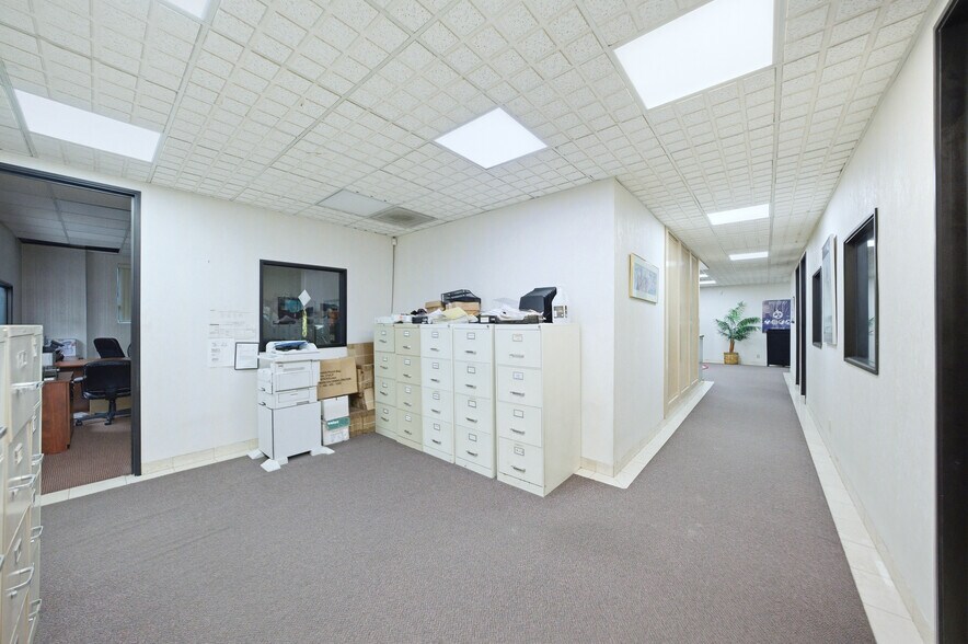 More Photos Of 910 N Amelia Ave, San Dimas Office For Lease