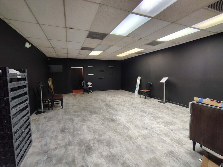 More Photos Of 8031-8041 W Sample Rd, Coral Springs Storefront For Lease